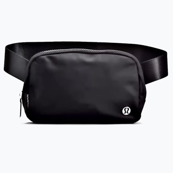 Lululemon Black Everywhere Belt Bag 1L - Picture 1 of 8